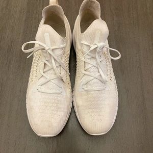 Under Armor White Running shoes